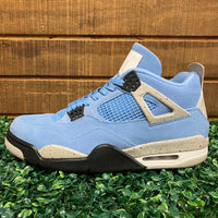 Air Jordan 4 UNC