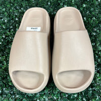 Yeezy Slide Pure